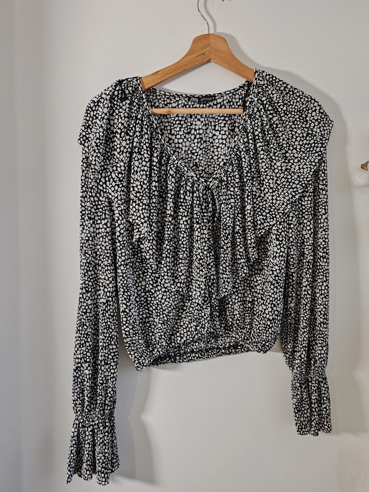Top court motif Zara