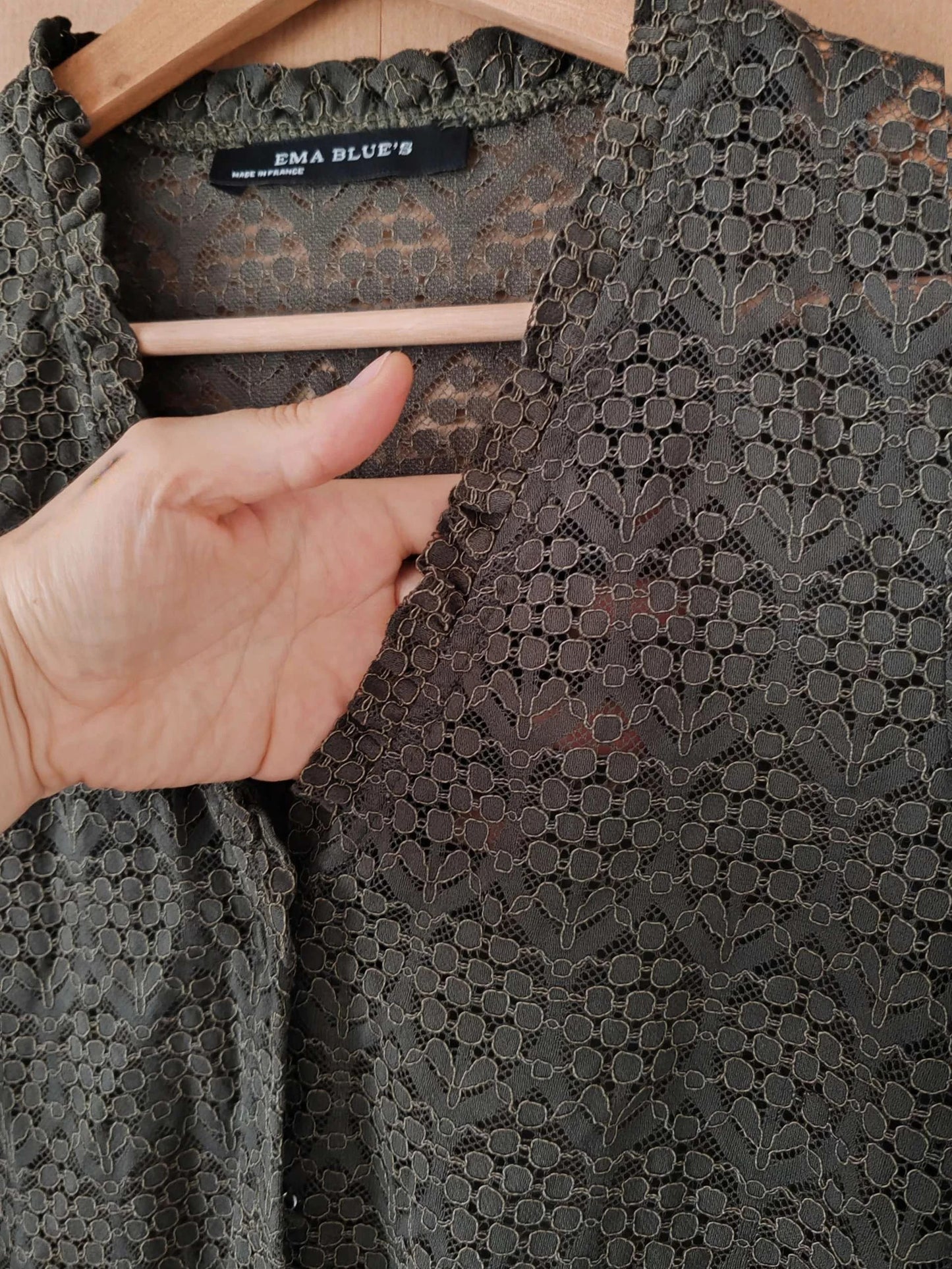 Blouse dentelle kaki