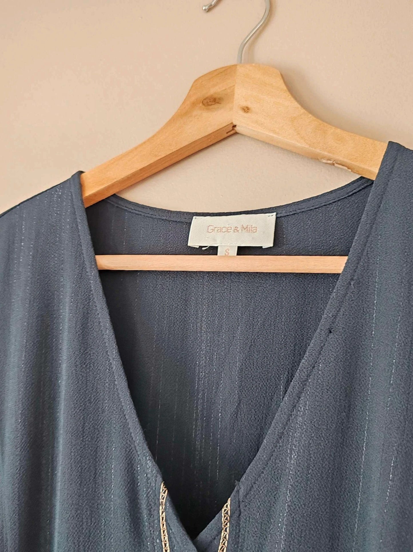 Robe midi marine plissée