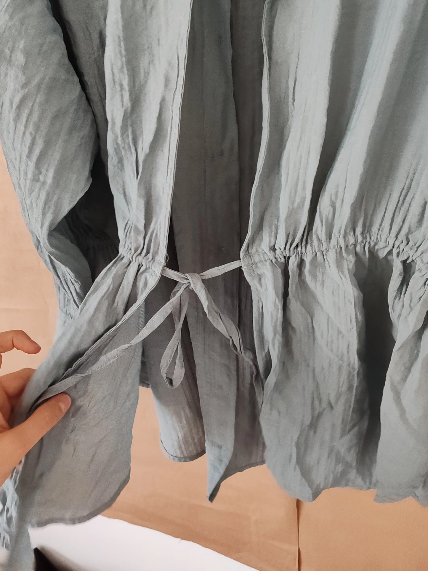 Blouse ouverte dos Zara