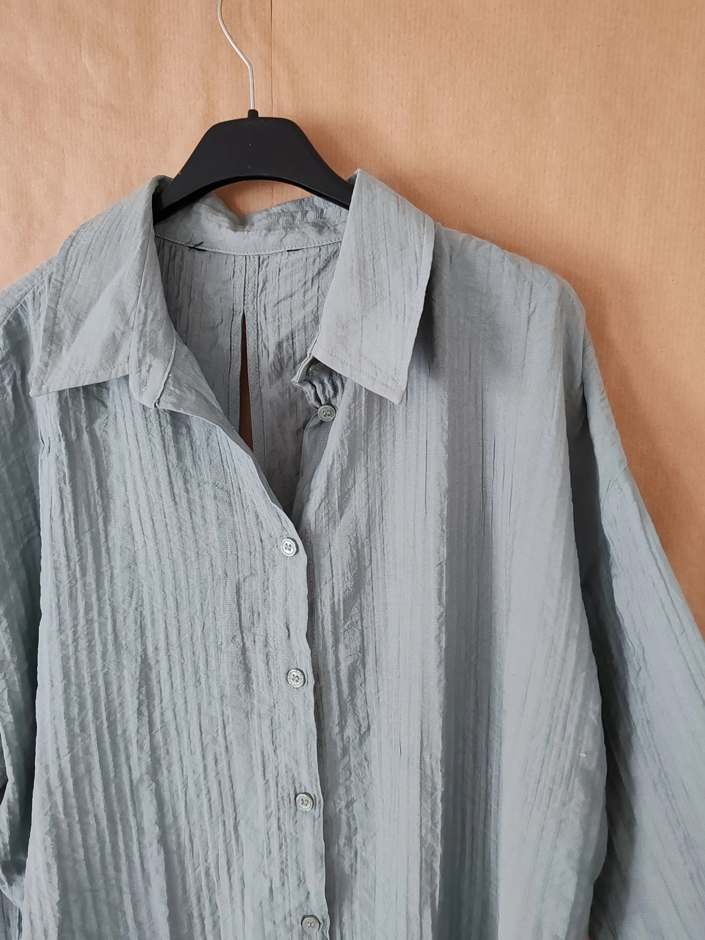 Blouse ouverte dos Zara