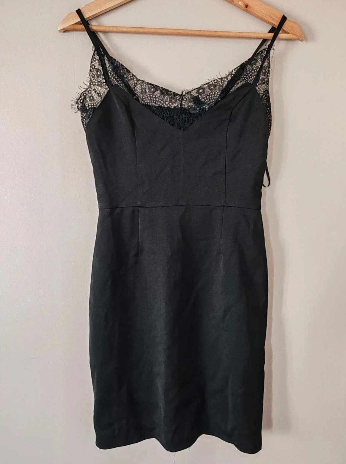 Robe dentelle noire