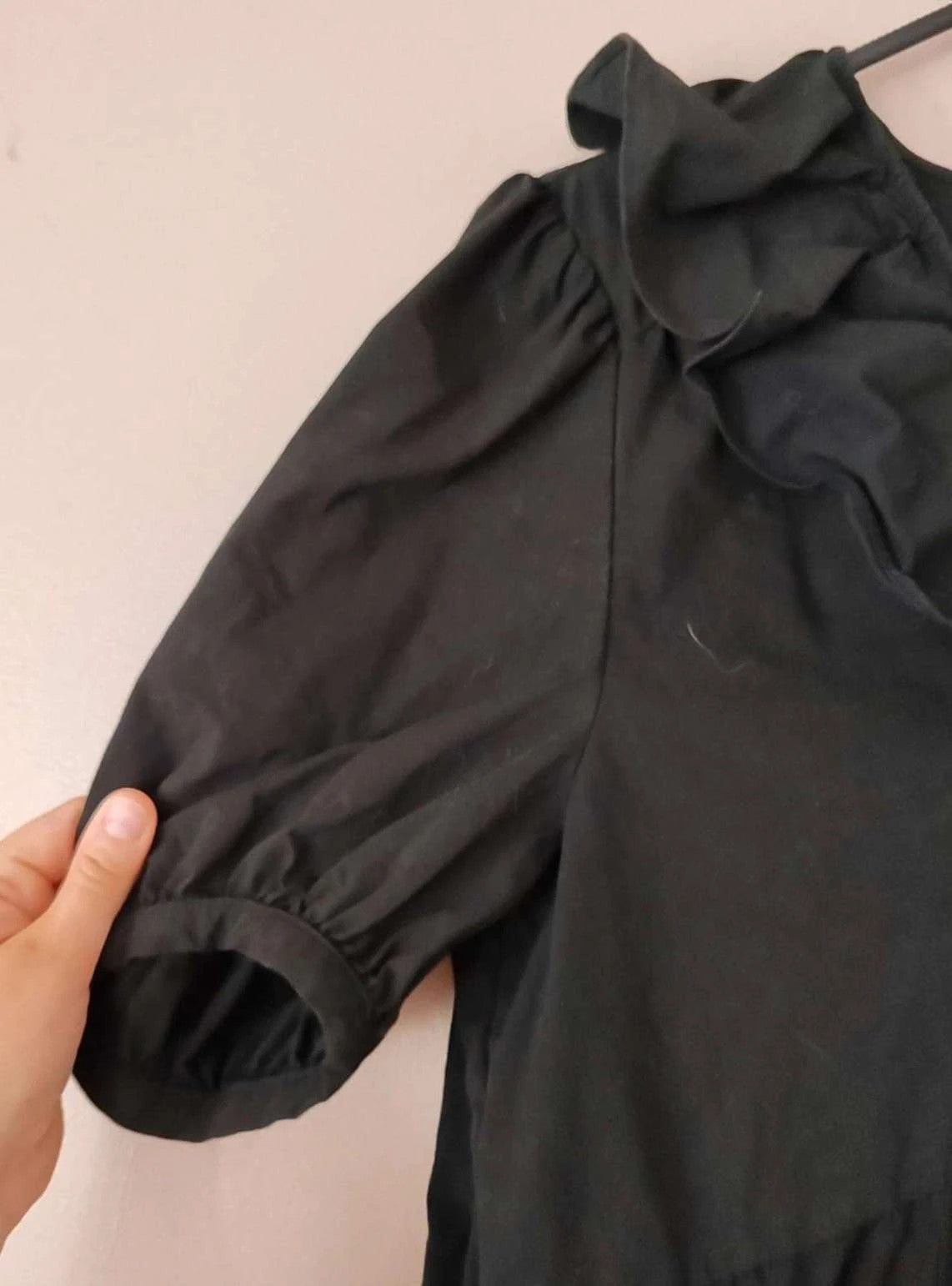 Robe volant noir