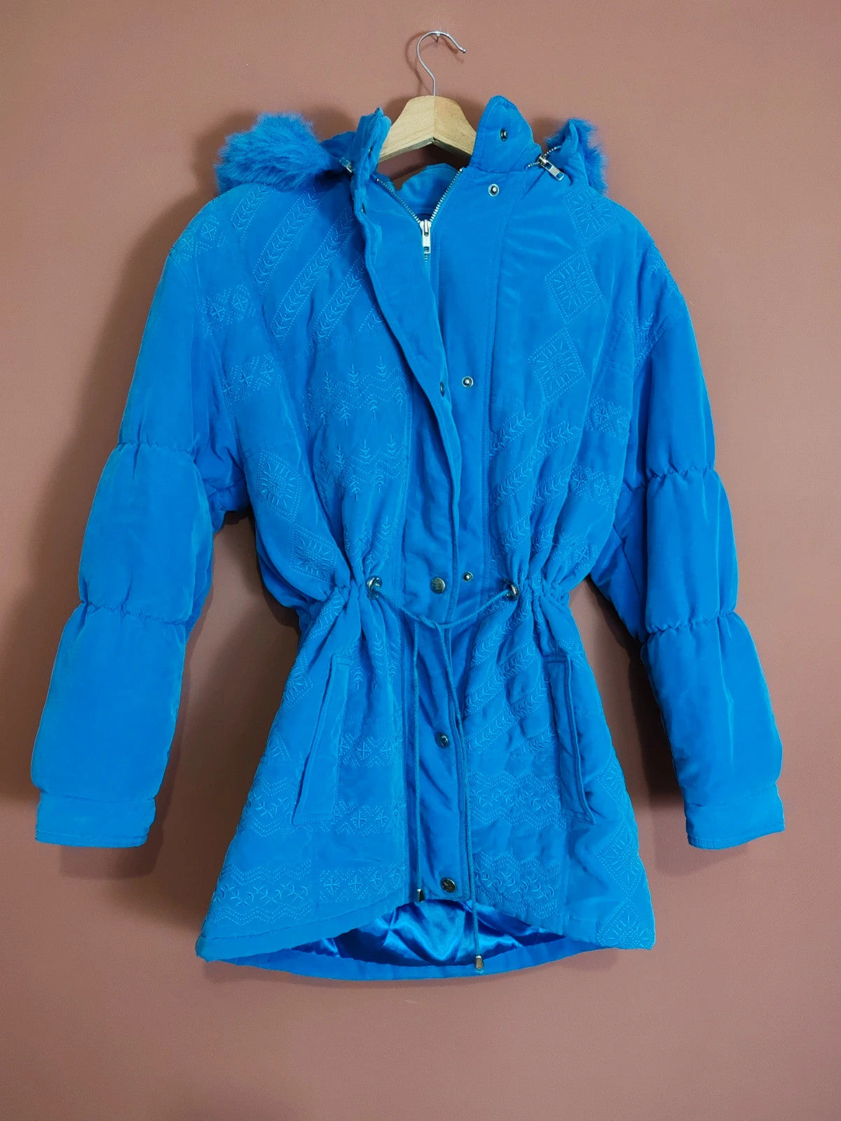 Manteau broderies bleu vintage