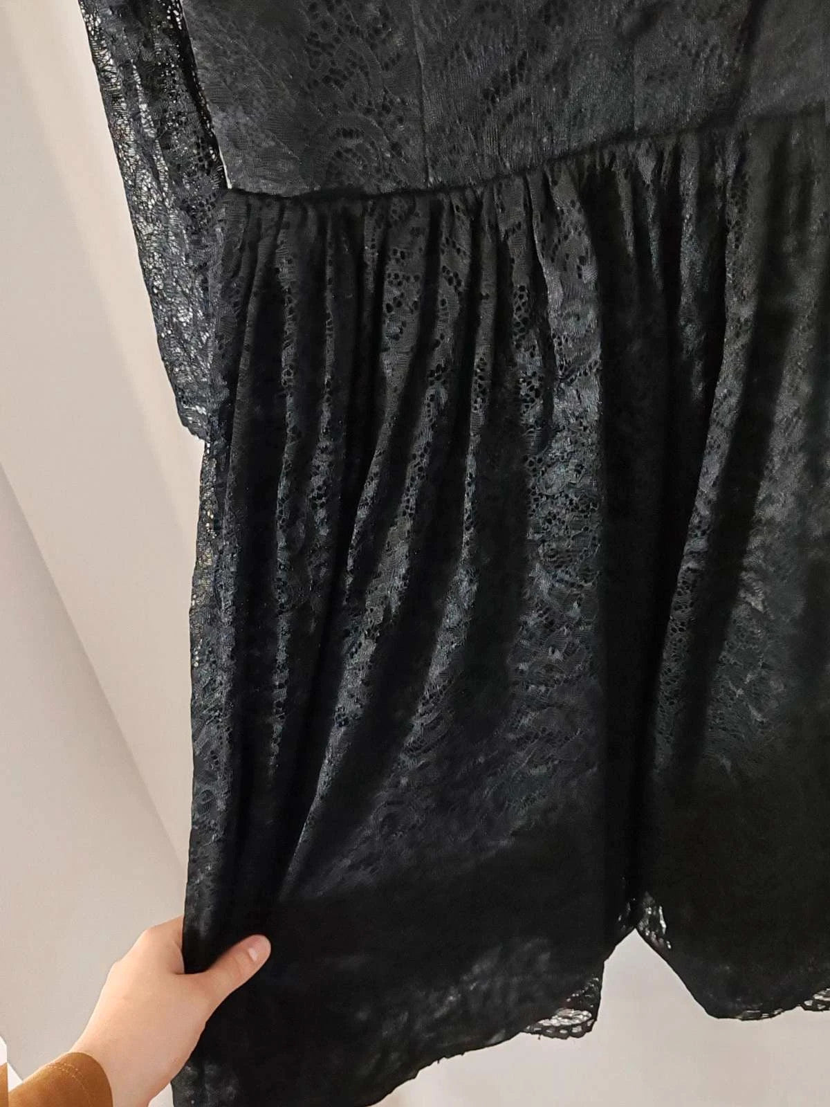 Robe dentelle noir taille 36