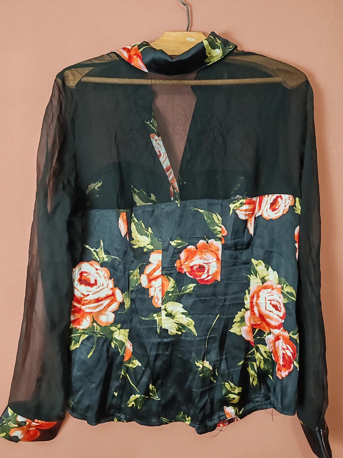 Top soie fleuri