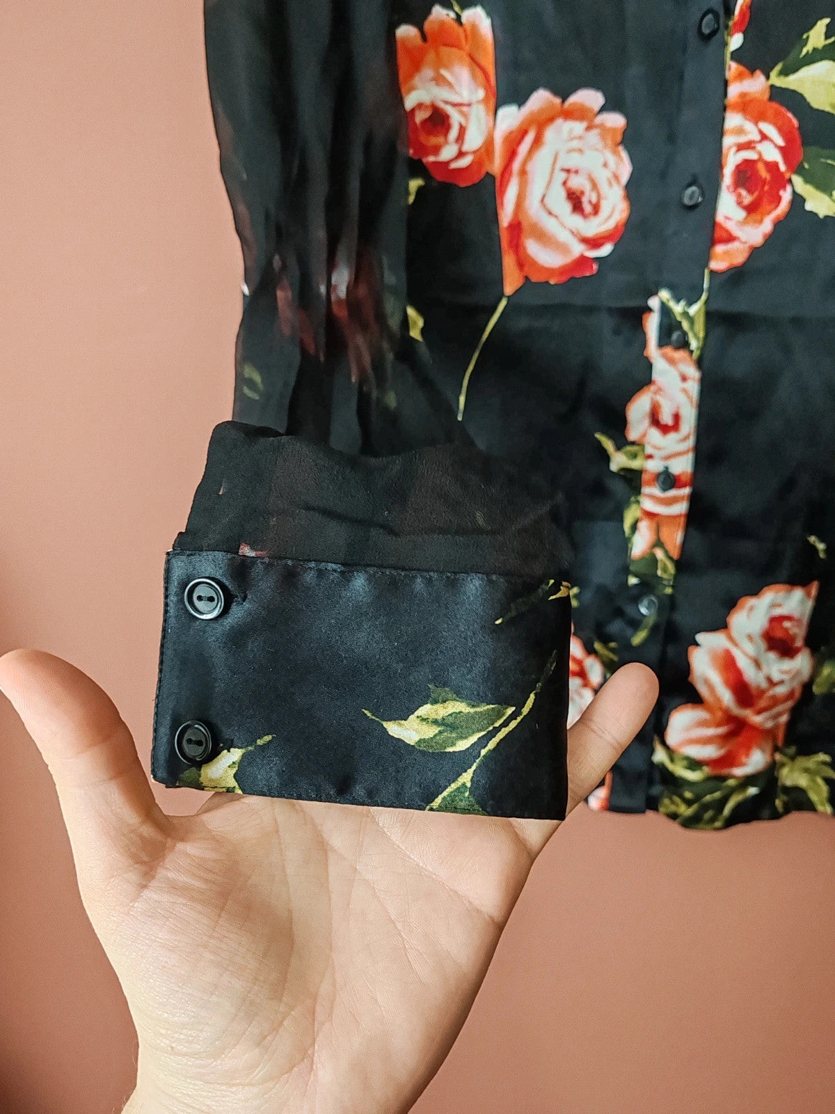 Top soie fleuri