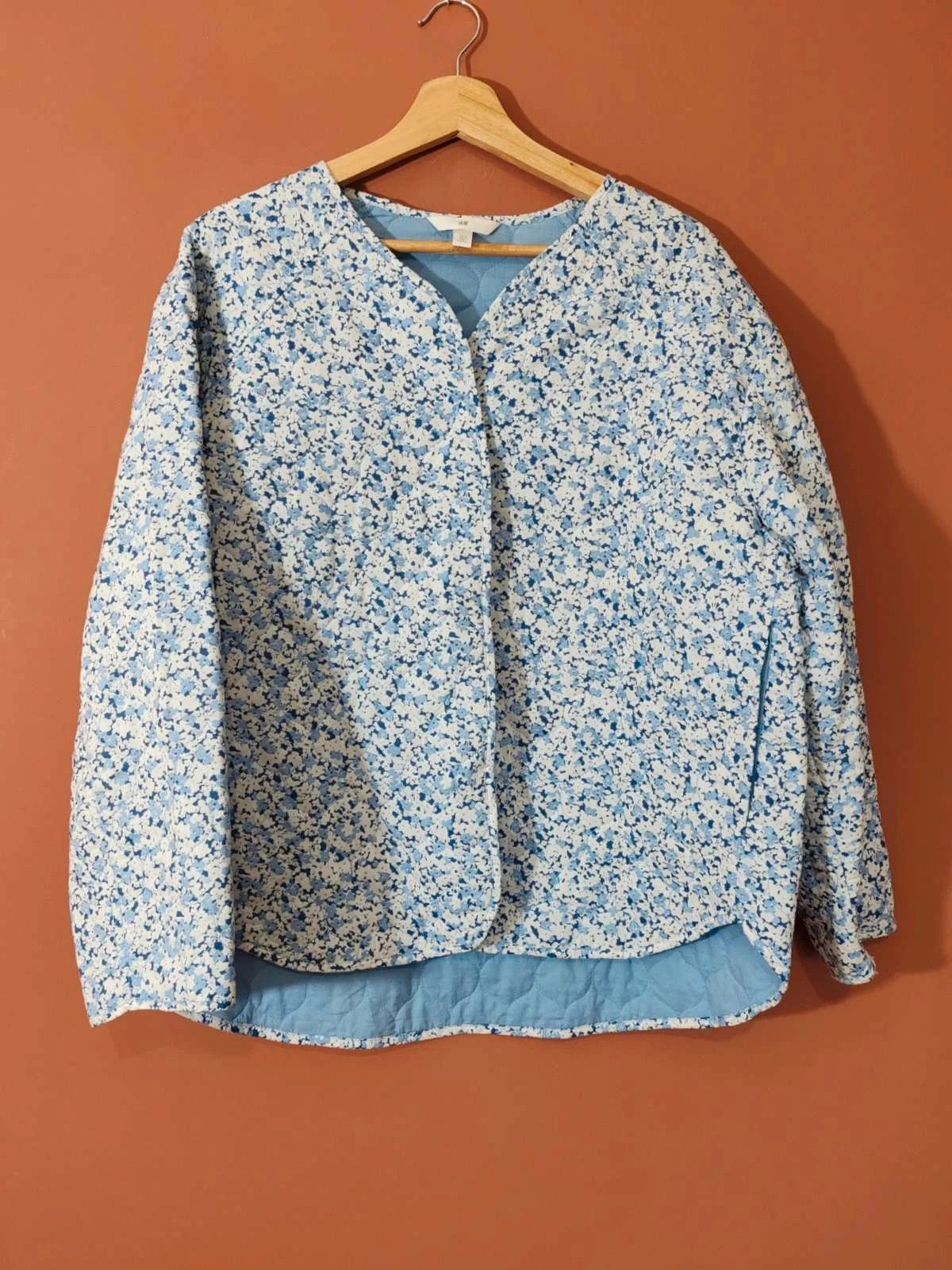 Veste matelassée fleurie taille M