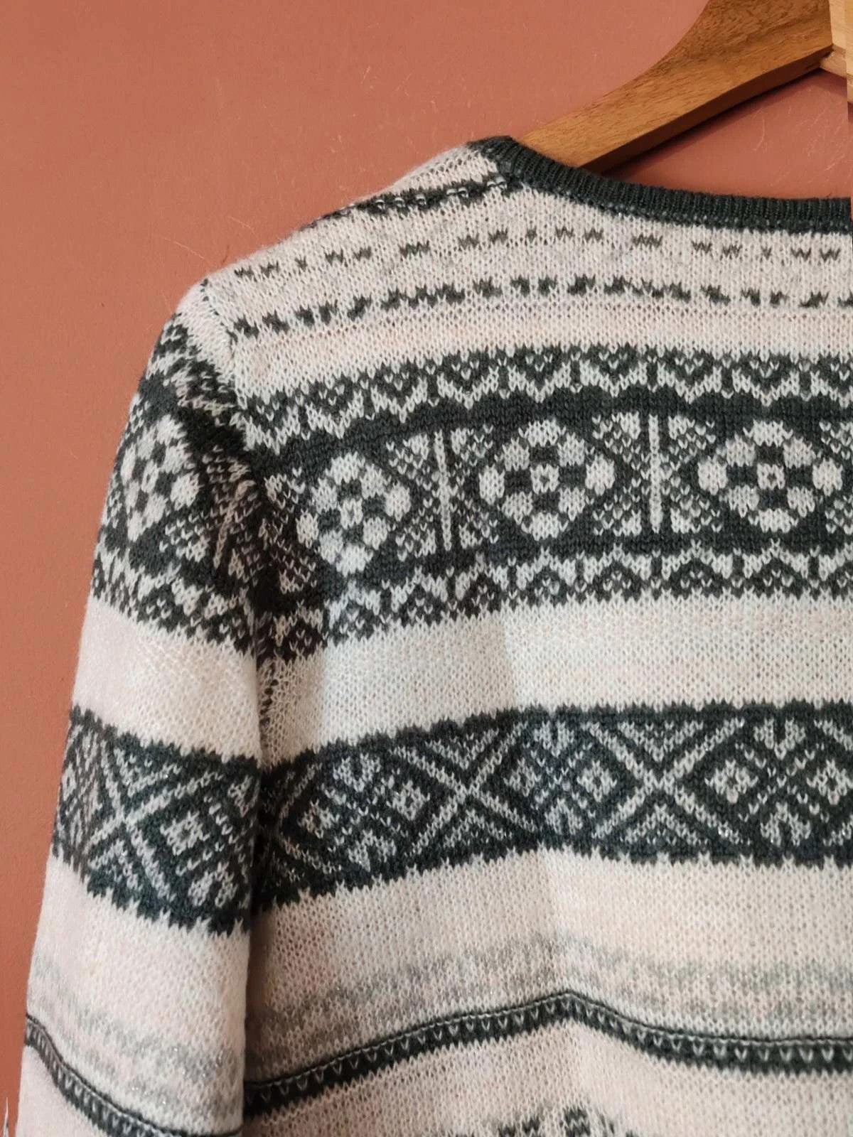 Pull jacquard taille M/L