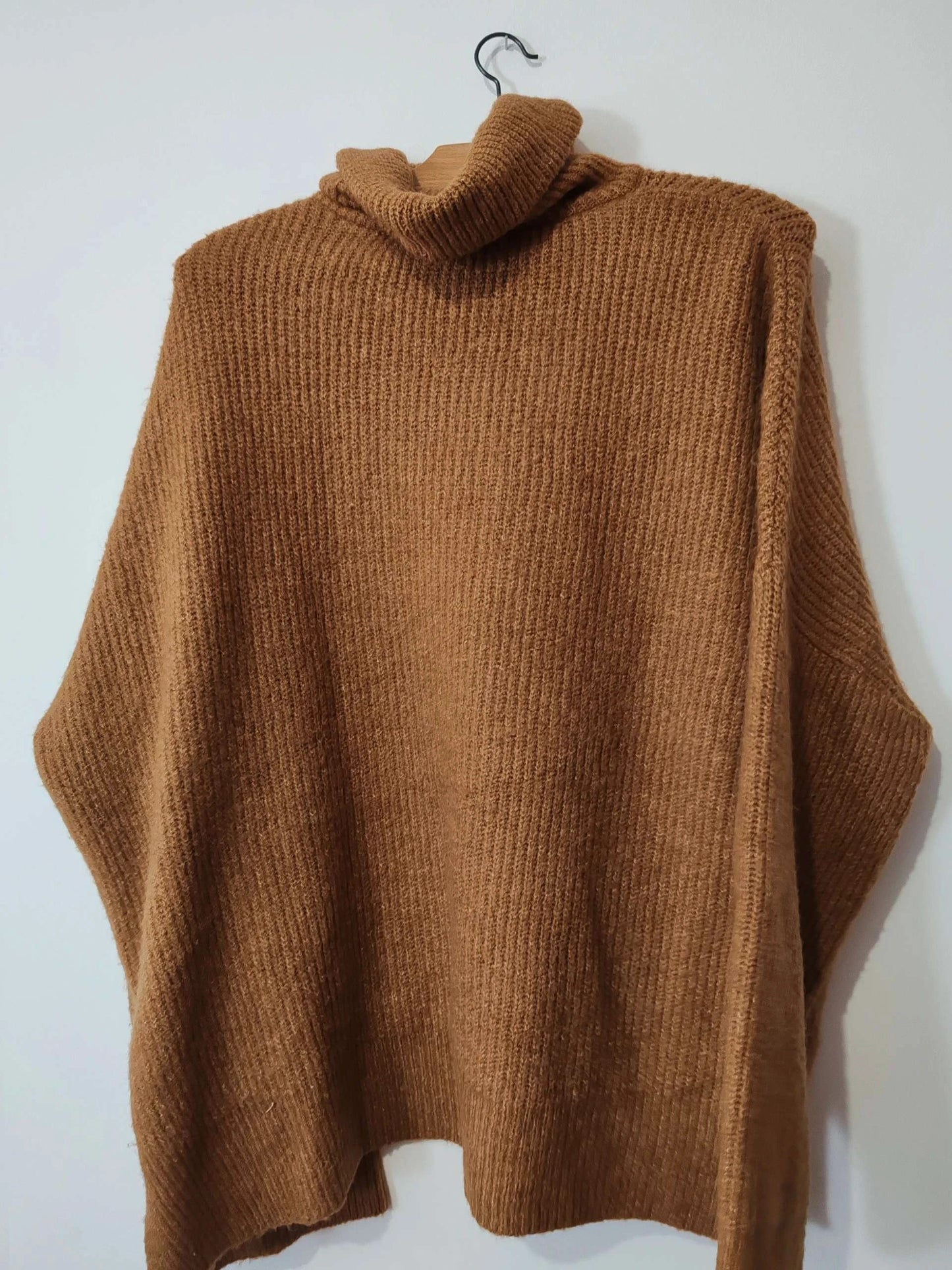 Pull col roulé camel