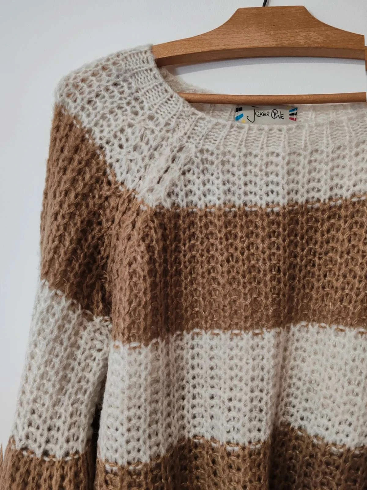 Pull rayures beige et blanc