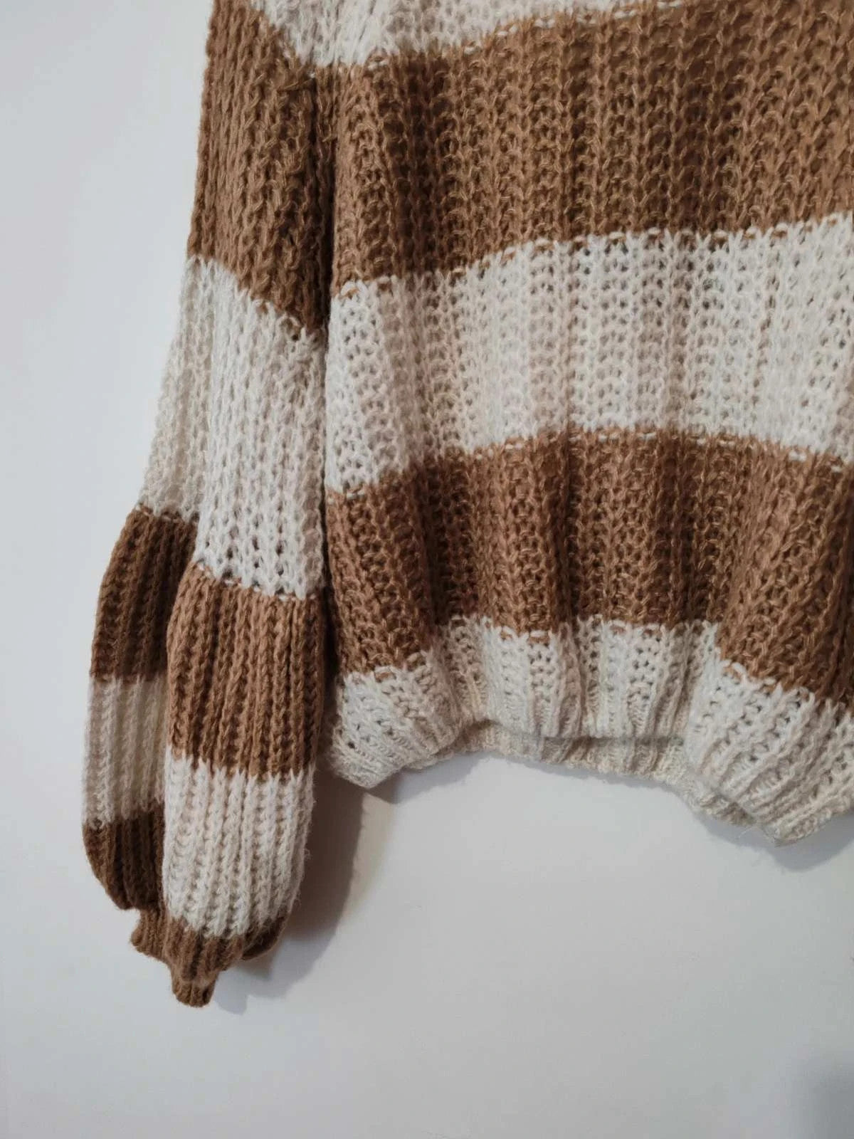 Pull rayures beige et blanc