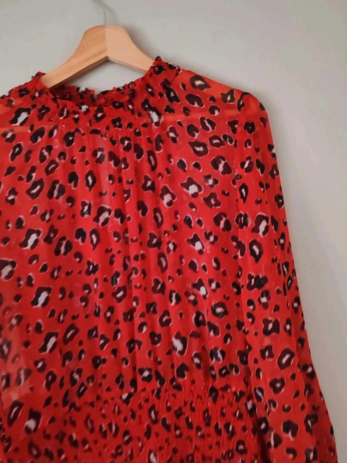 Robe léopard taille 44