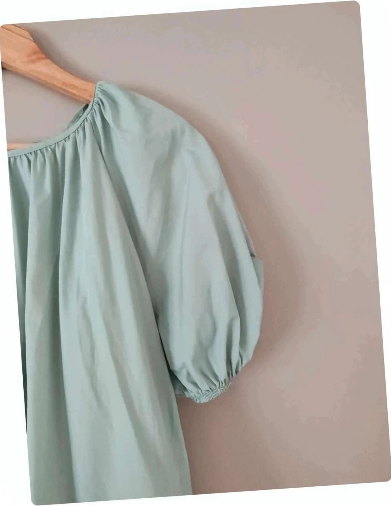 Robe boule vert amande