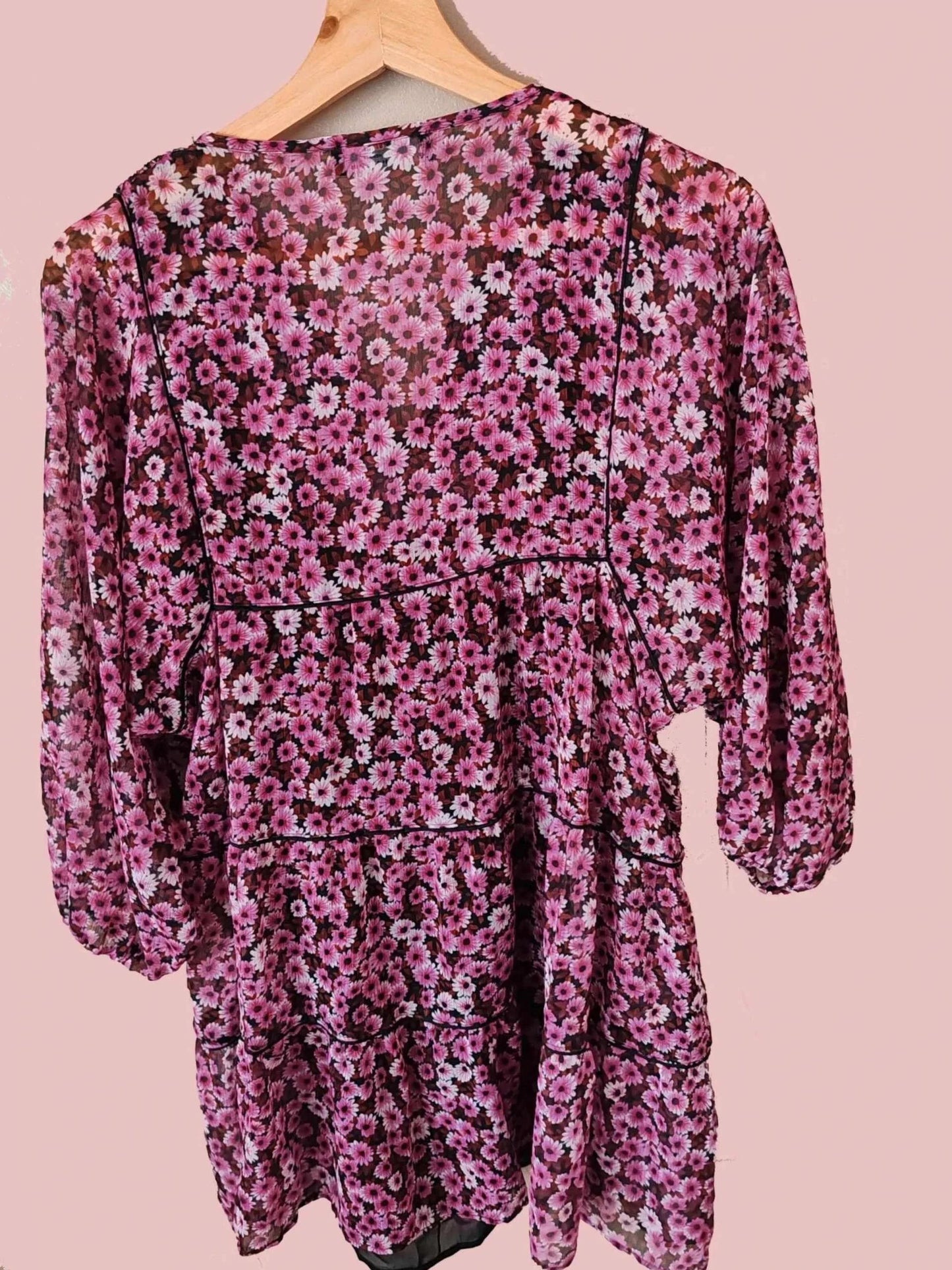 Robe fleurie courte