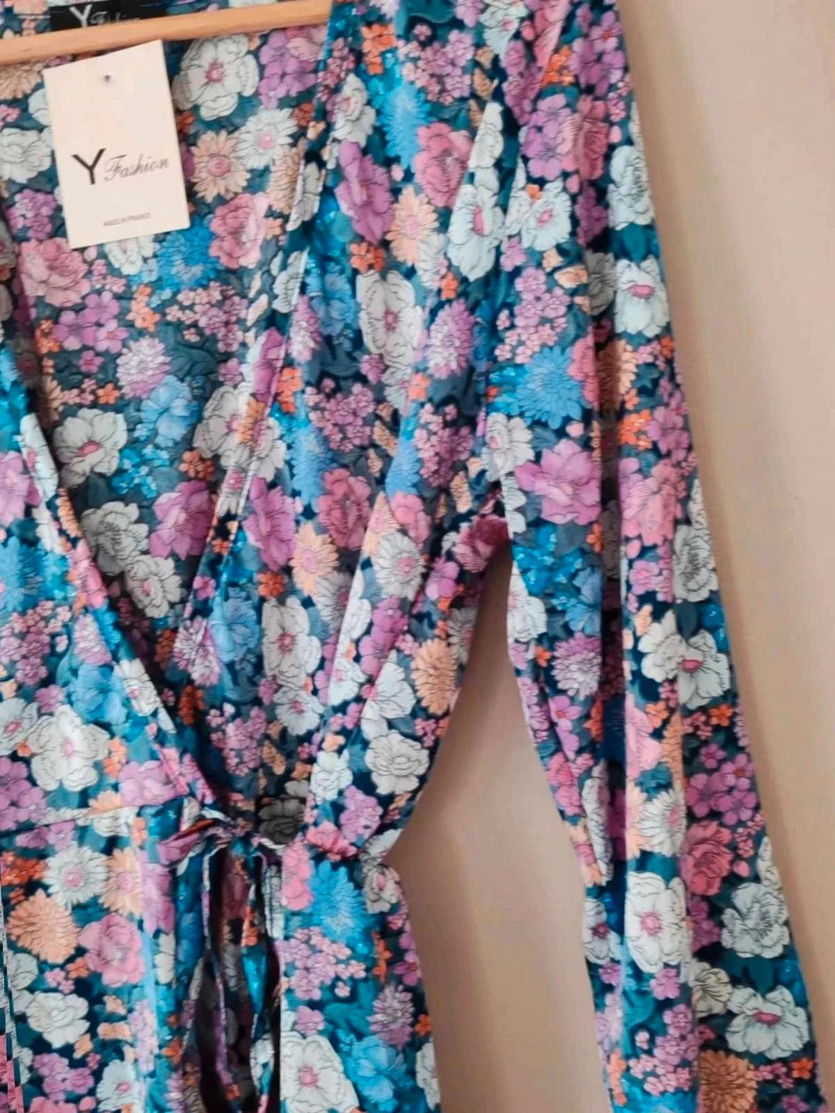 Robe croisée fleurie