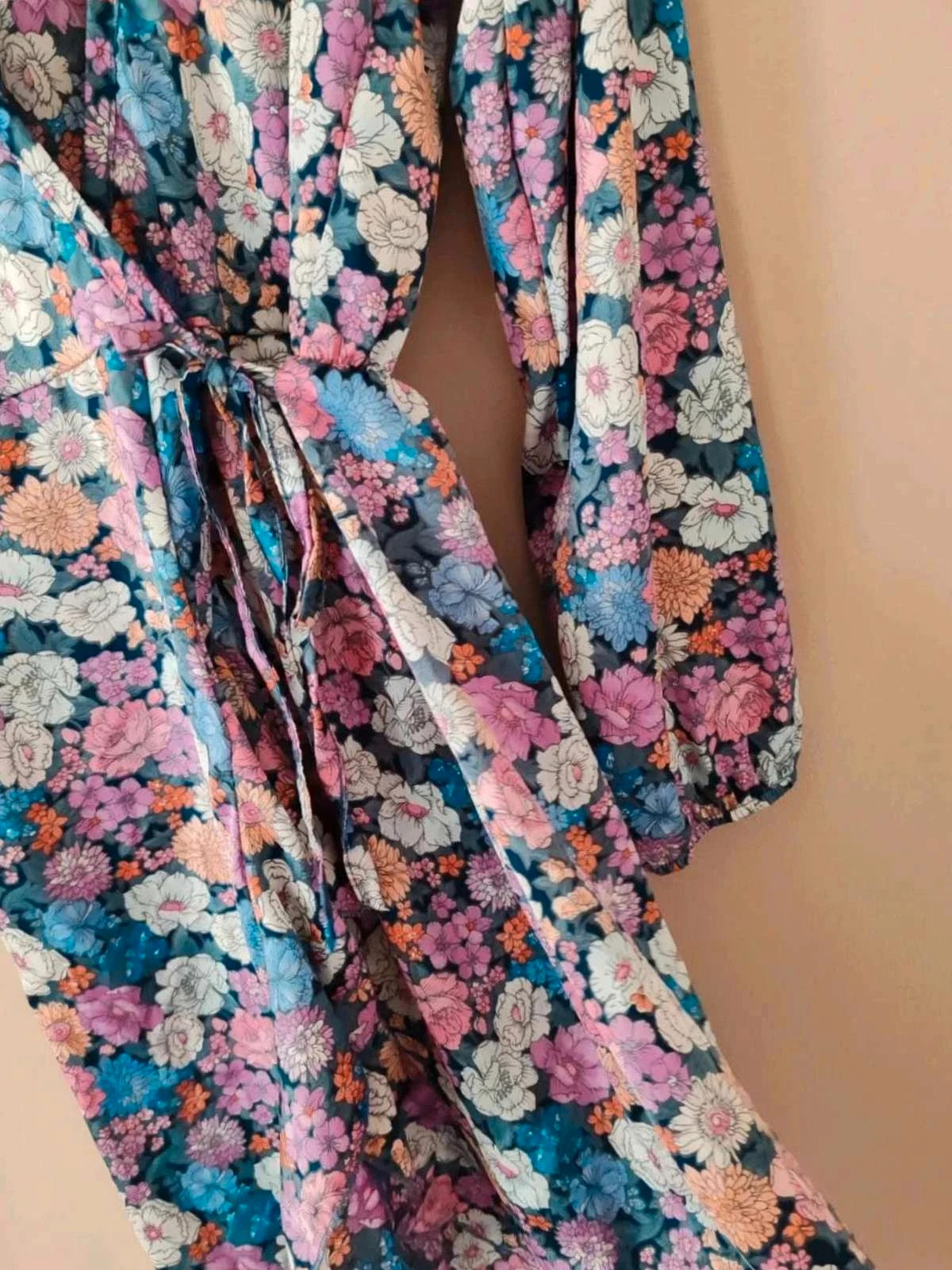 Robe croisée fleurie