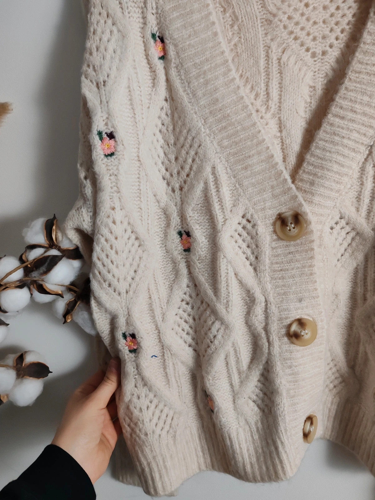 Cardigan broderies fleurs taille M/L