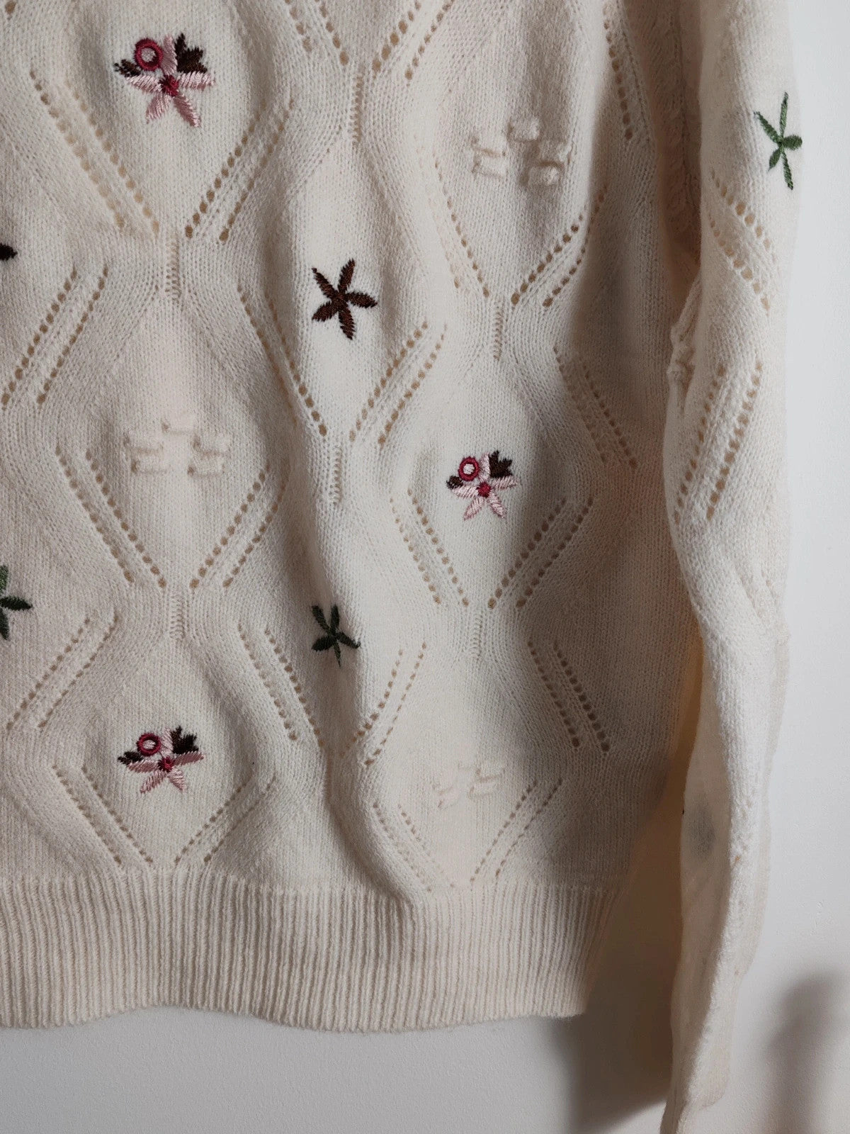 Pull broderies taille S/M