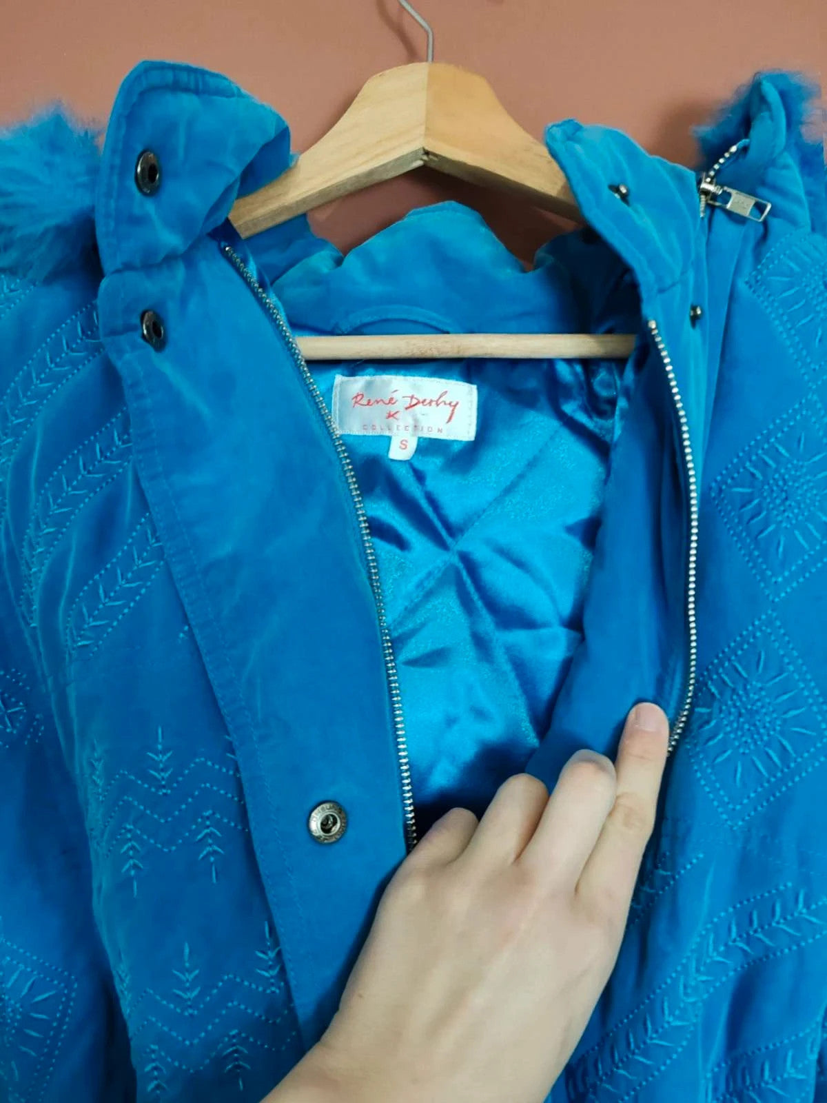 Manteau broderies bleu vintage