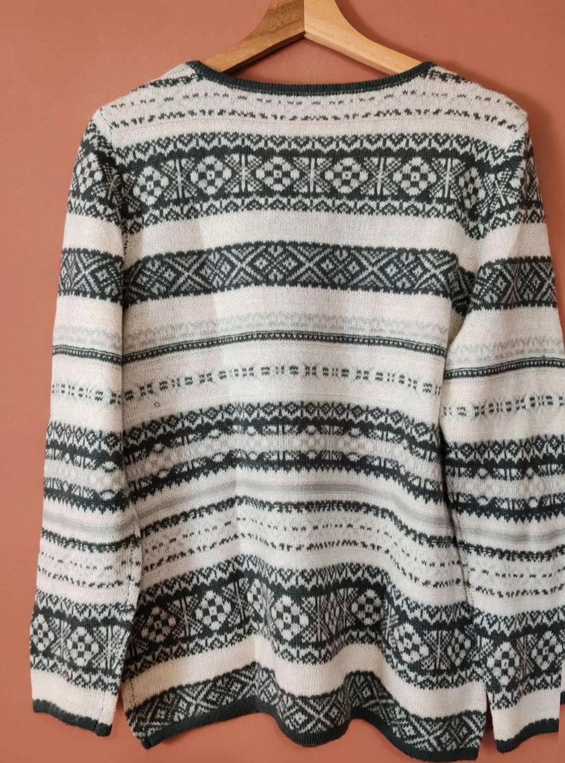 Pull jacquard taille M/L
