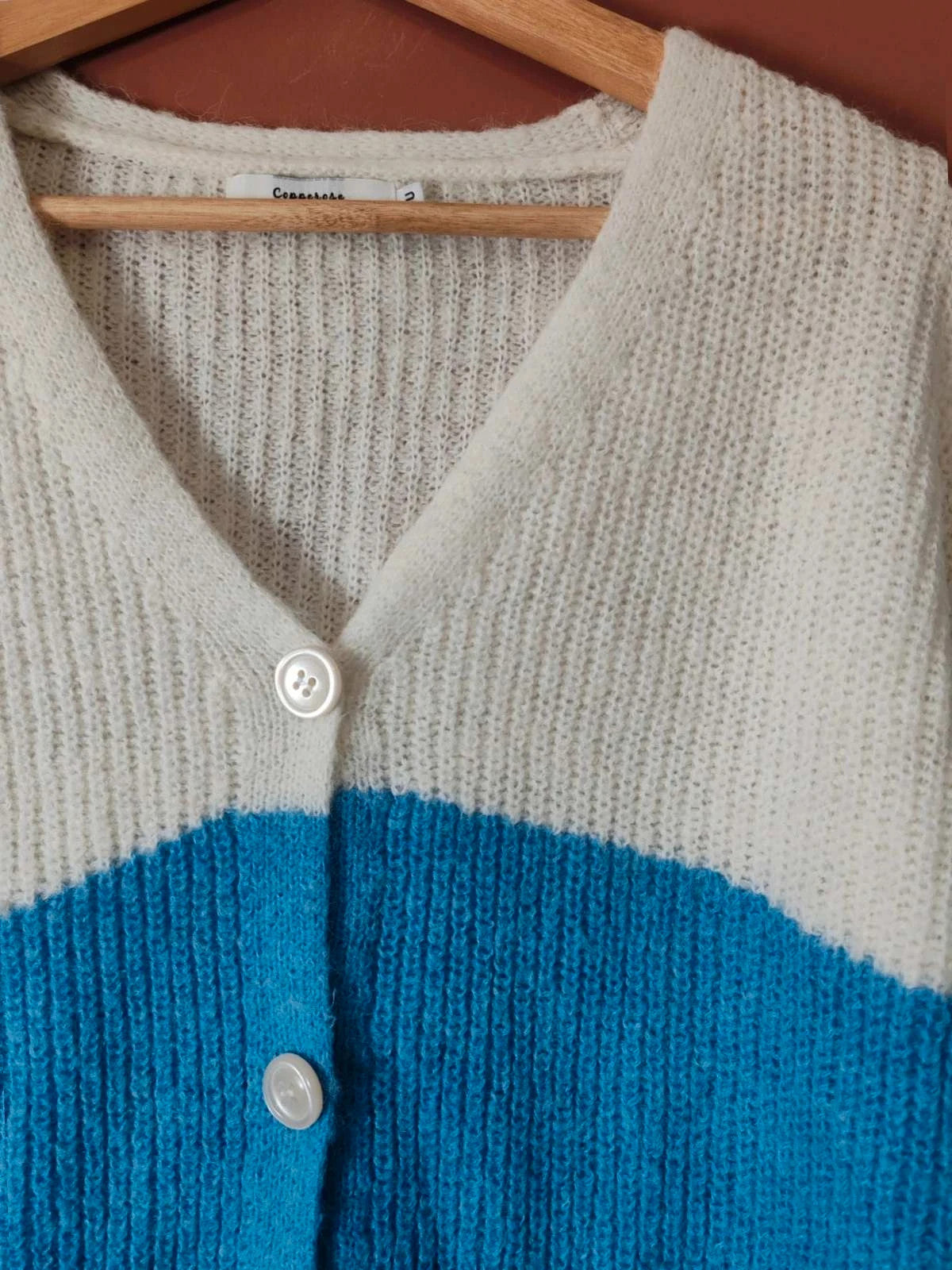 Cardigan blanc et bleu