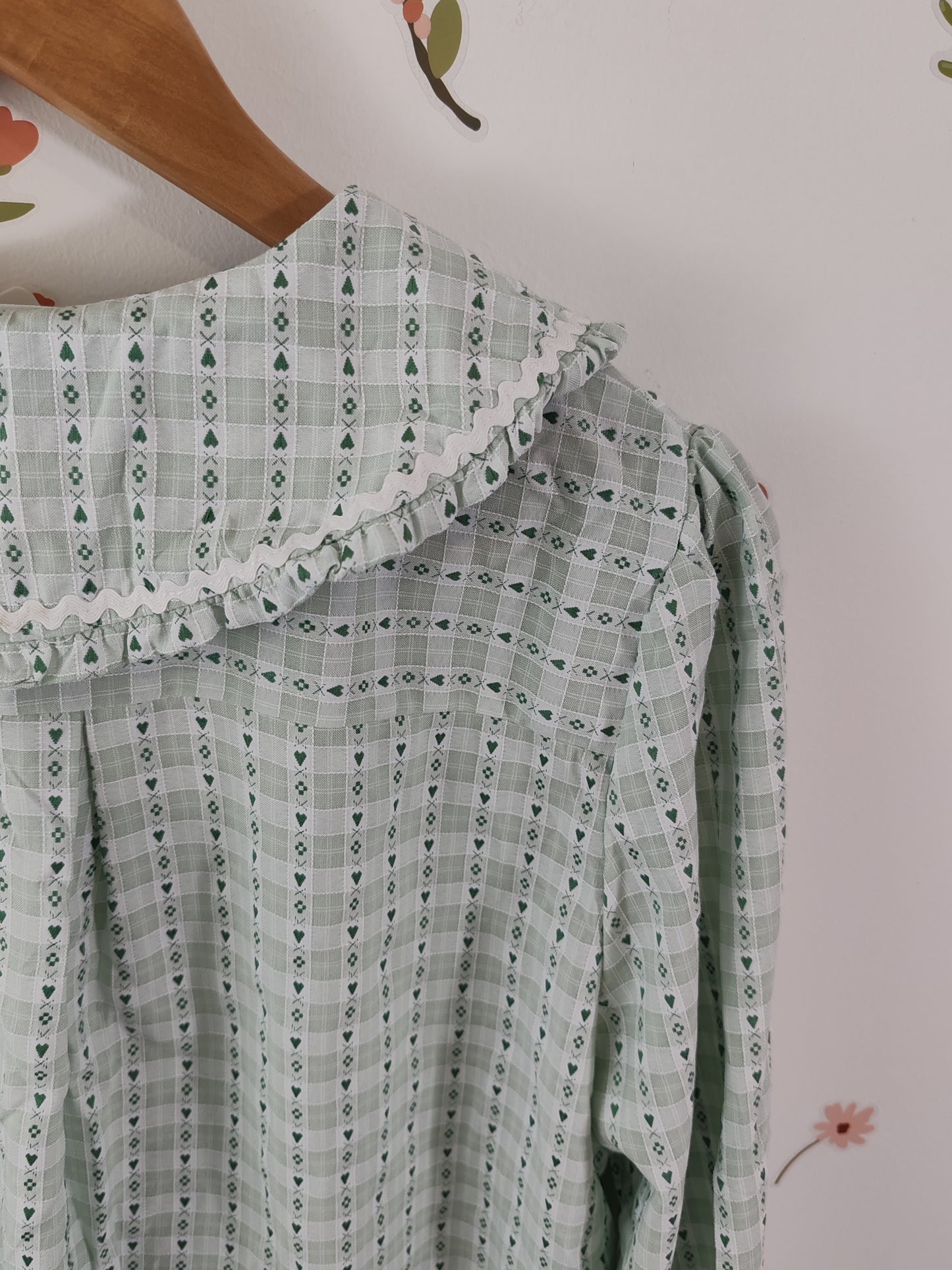 Blouse à col claudine croquet vert Léna