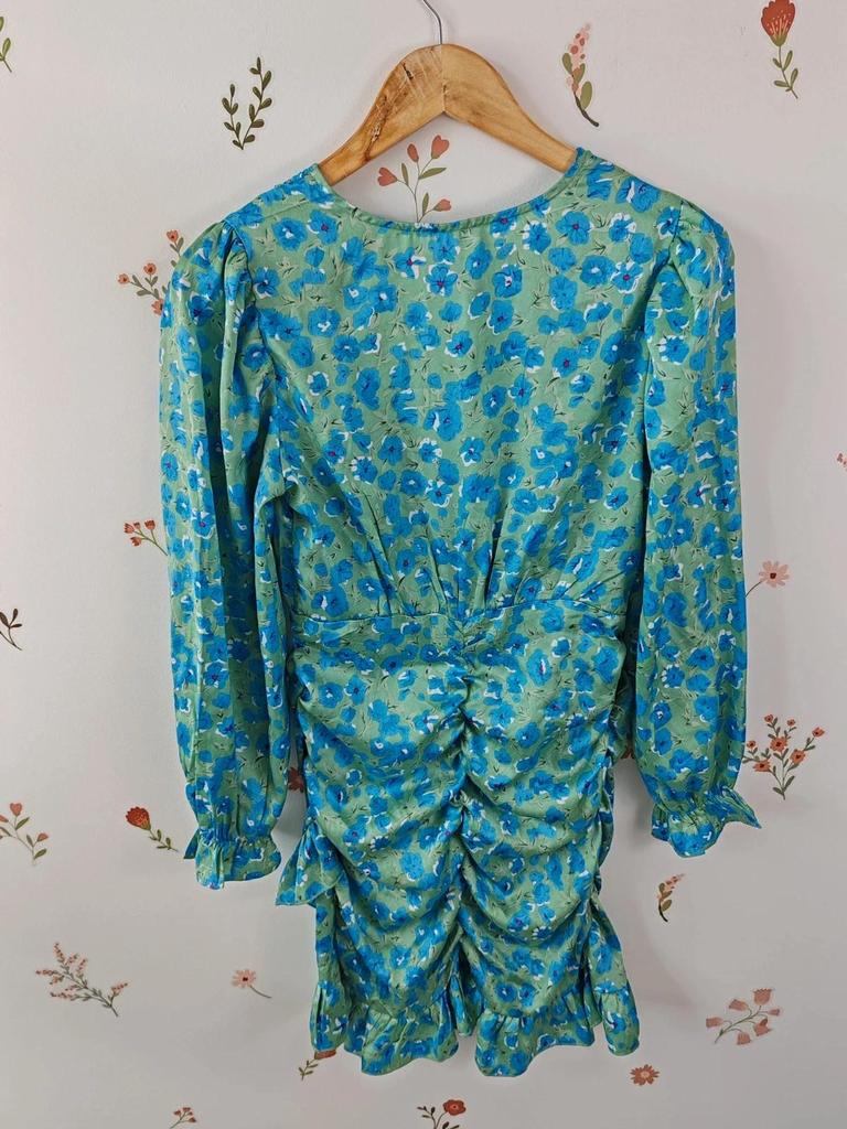 Robe moulante satinée taille S