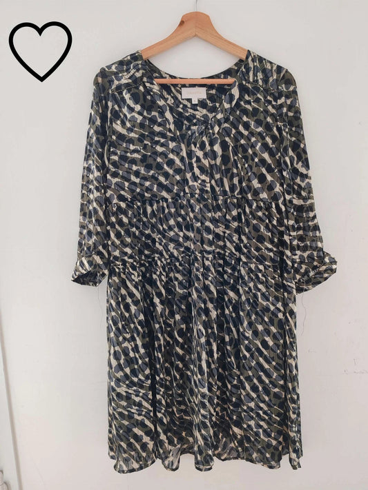 Robe  motif  gris taille  M