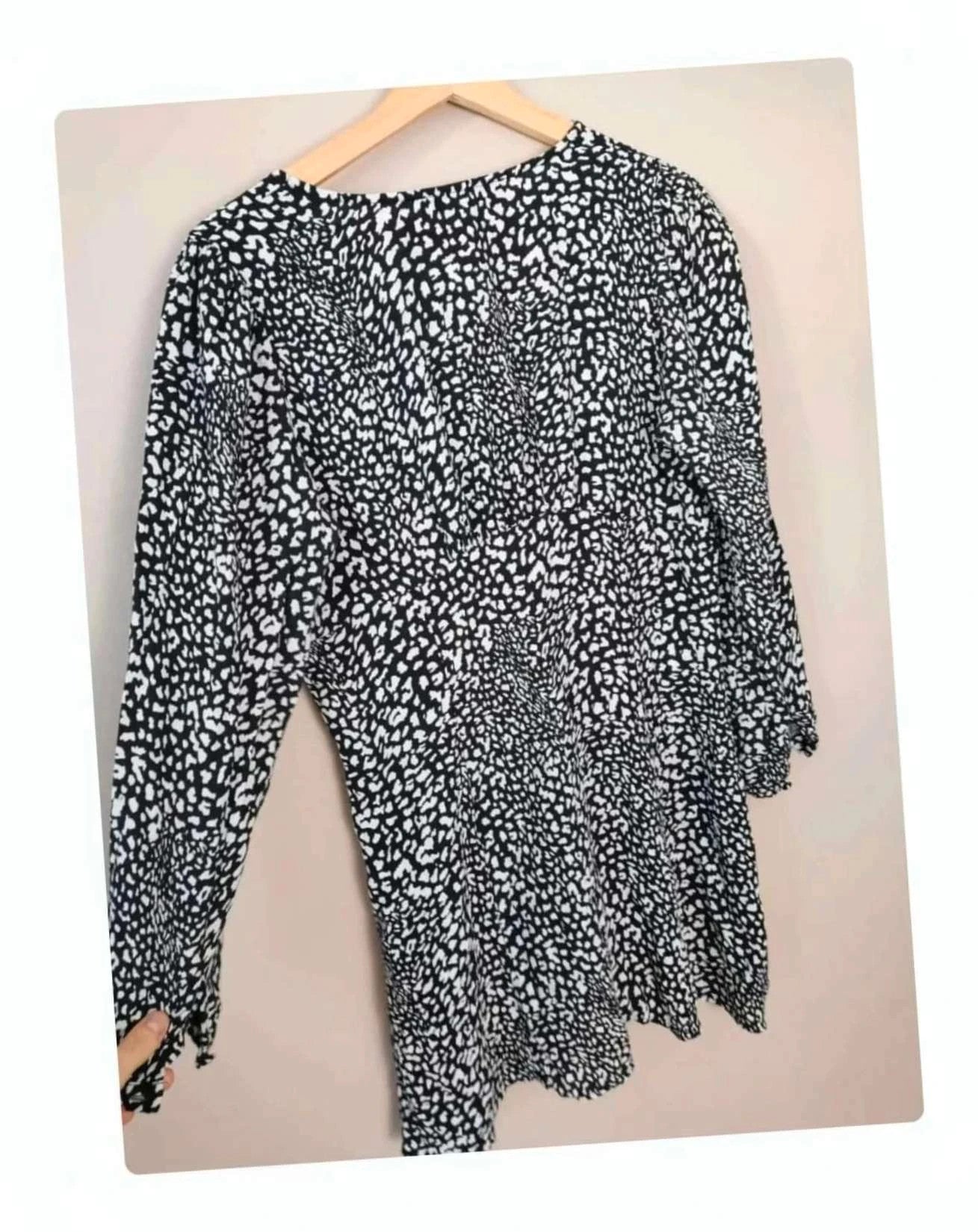 Robe  motif animalier  Zara