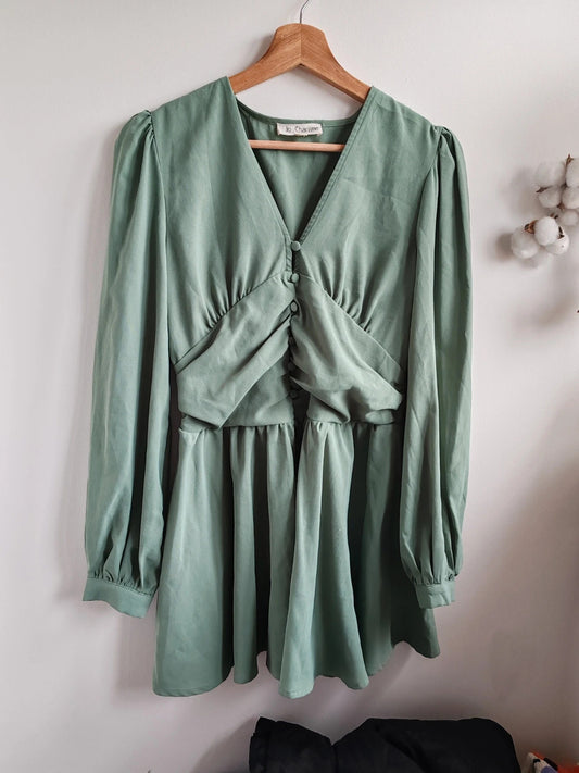 Robe verte courte taille M