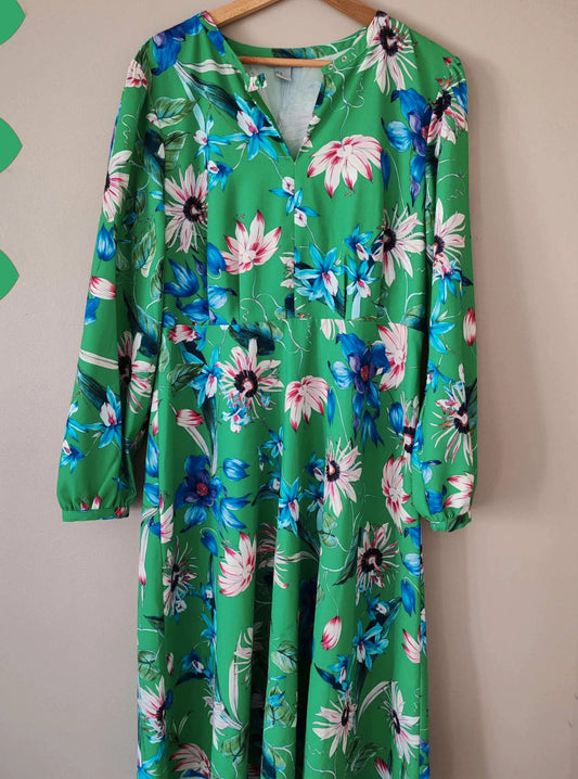 Robe midi verte taille 46