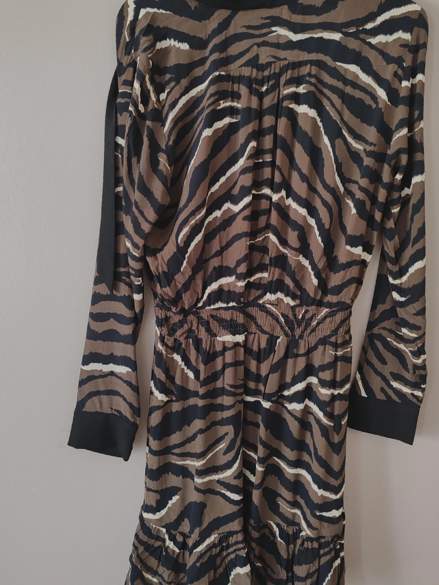 Robe zèbre Zara taille M