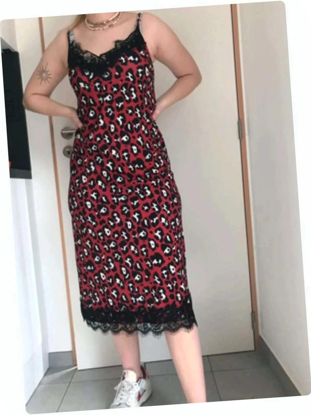 Robe midi léopard  Zara