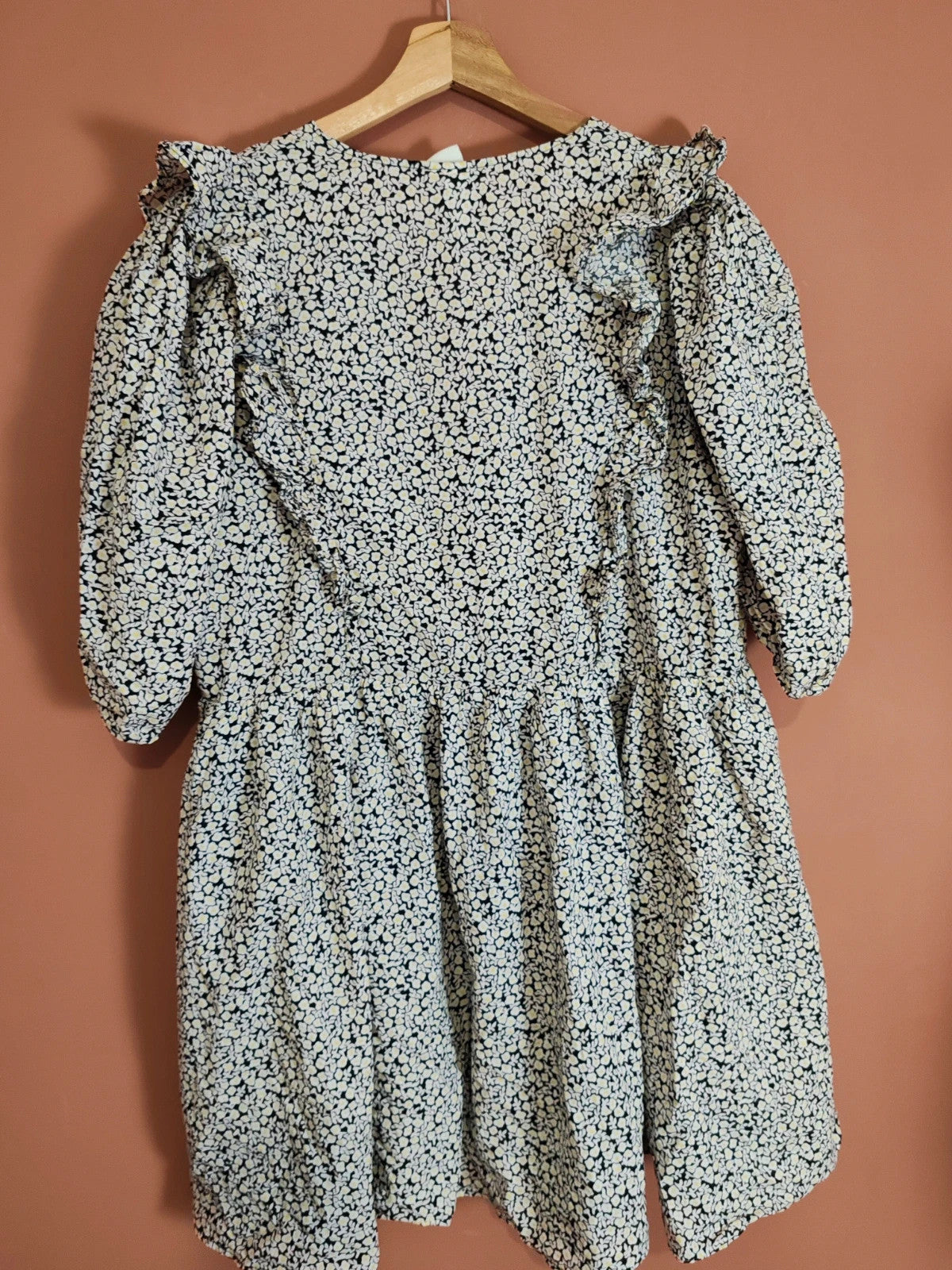 Robe volants h et m taille L