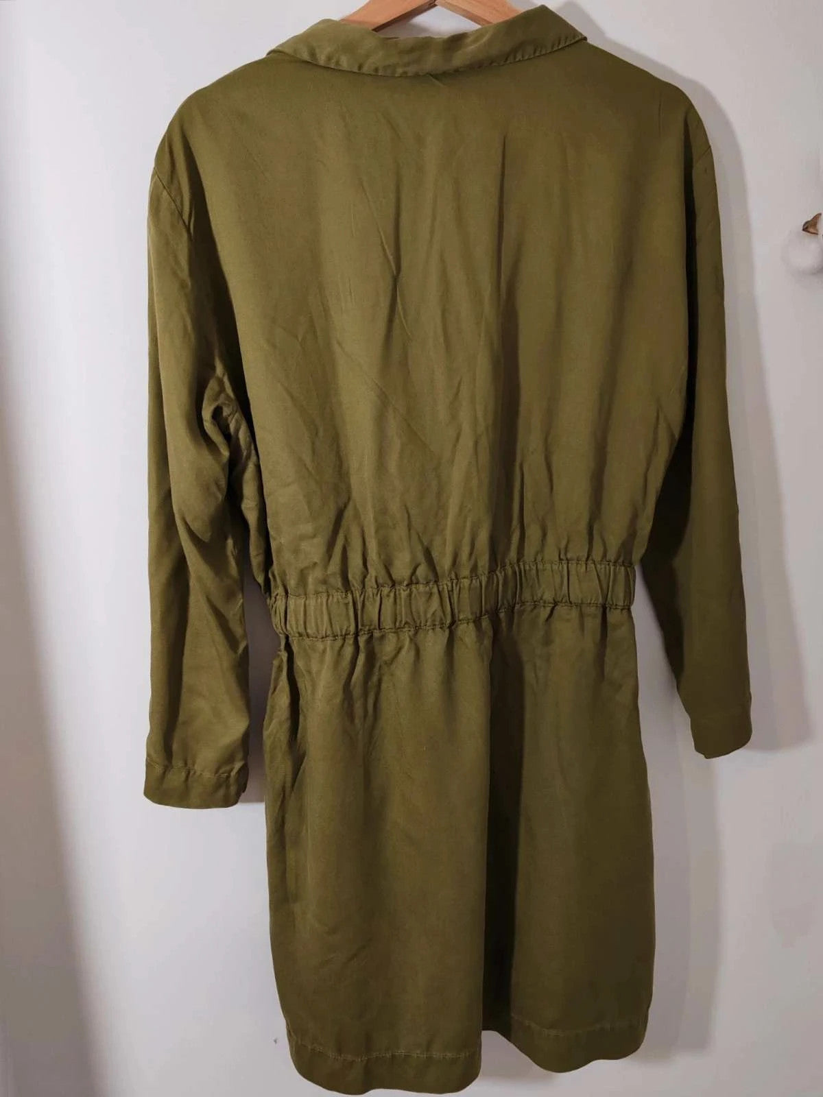 Robe  vert olive Zara