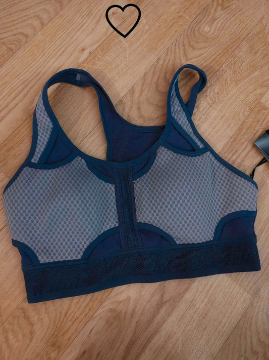 Brassière  nike neuve  taille  S