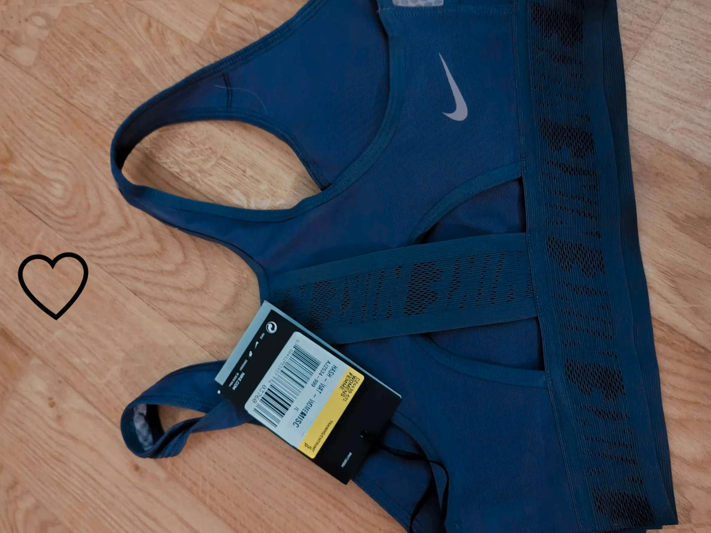 Brassière  nike neuve  taille  S