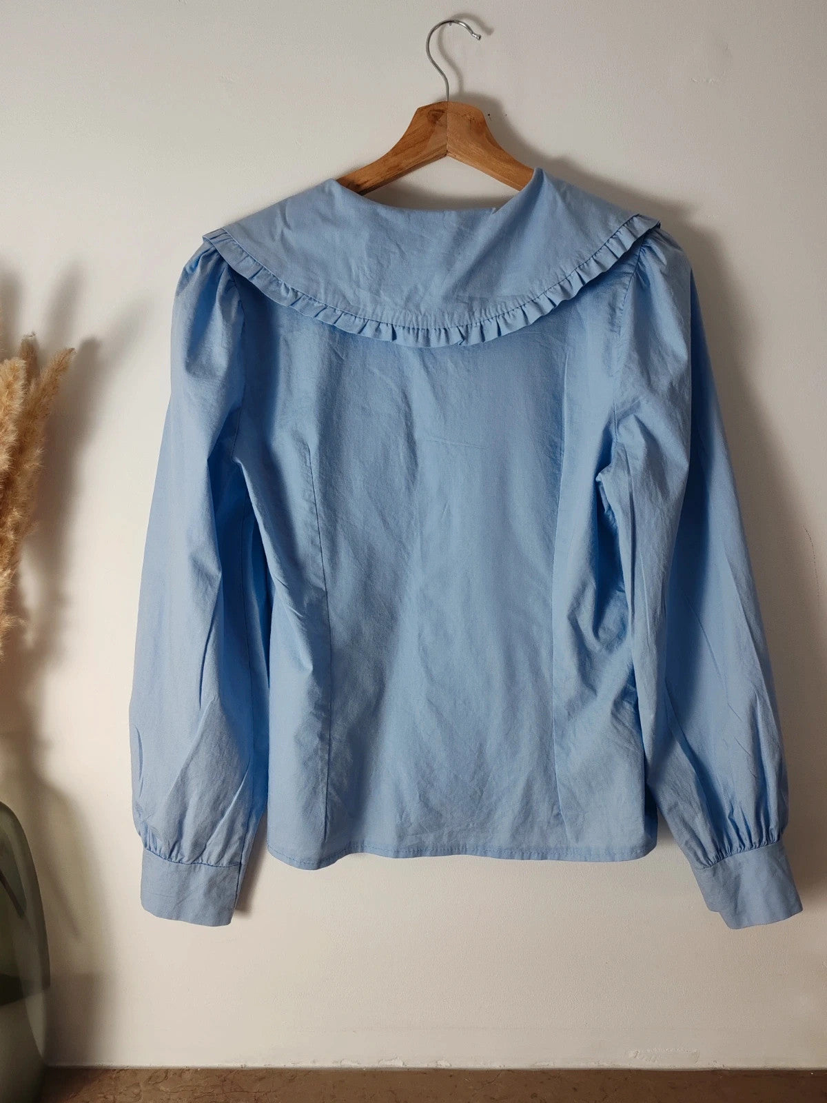 Blouse col claudine bleu ciel taille L