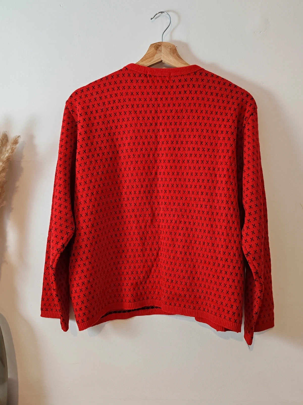 Cardigan motif rouge et noir taille M