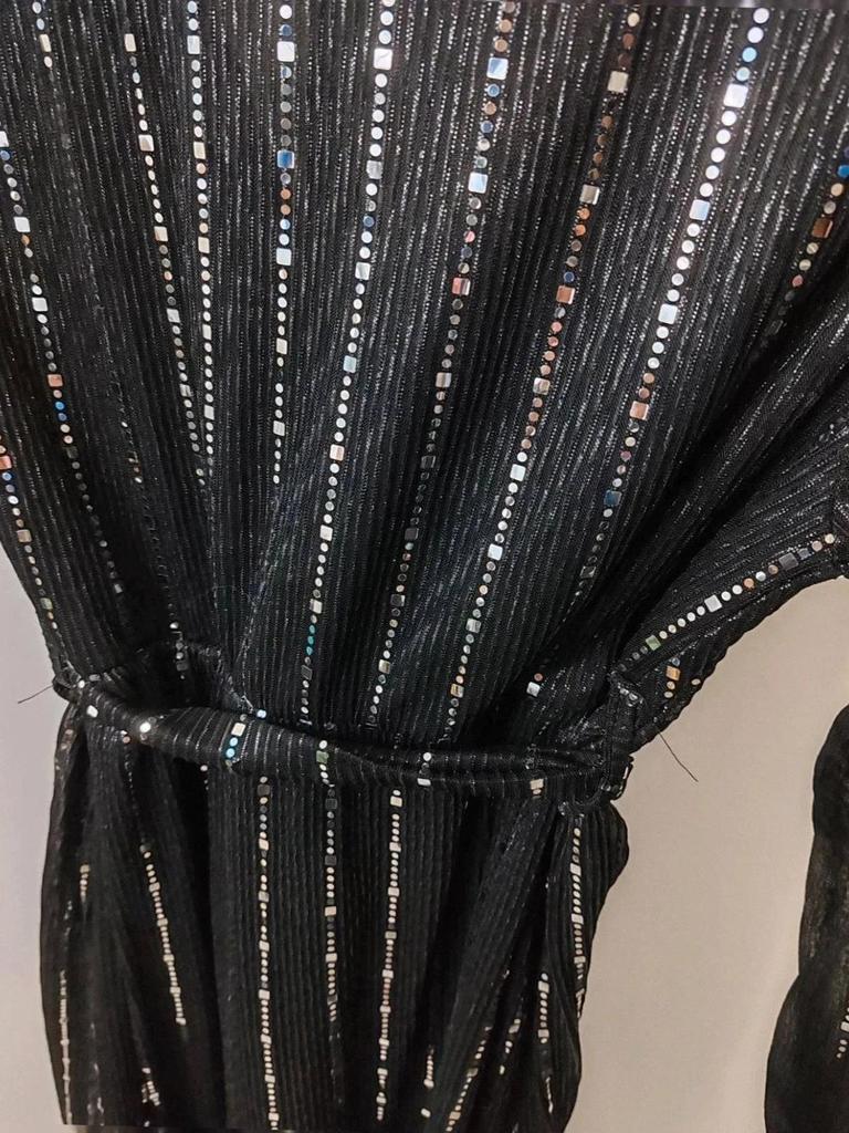 Robe noir brillante taille M/l