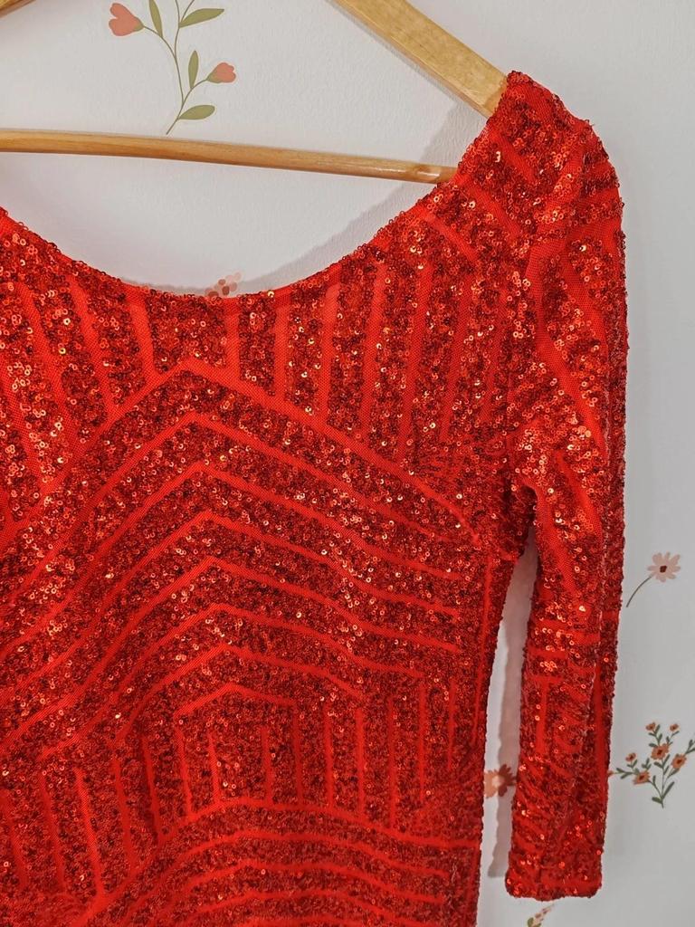 Robe de soirée seuqins rouge taille 38/40