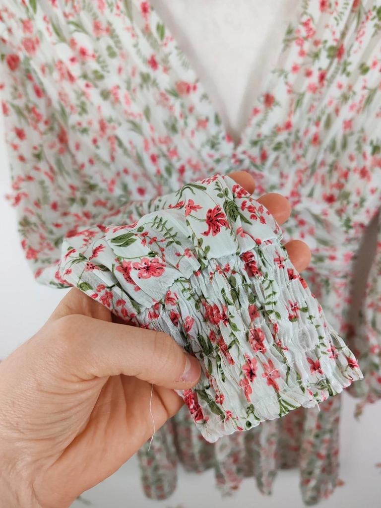 Robe fleuri blanc taille M