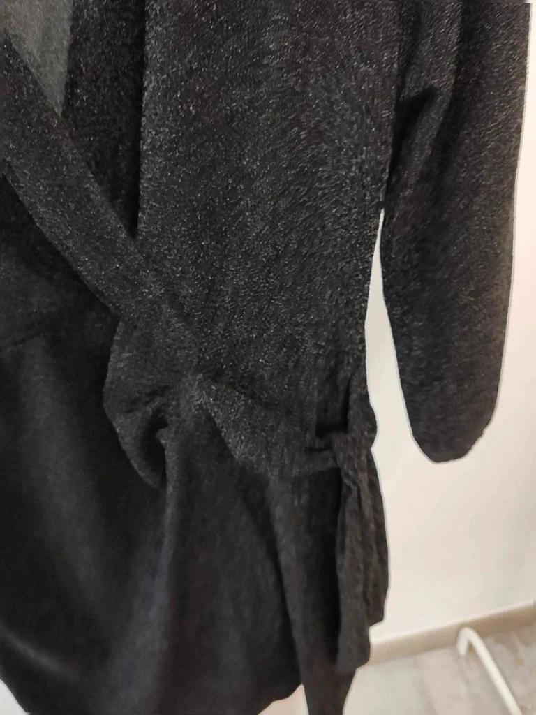 Robe brillante noir taille S