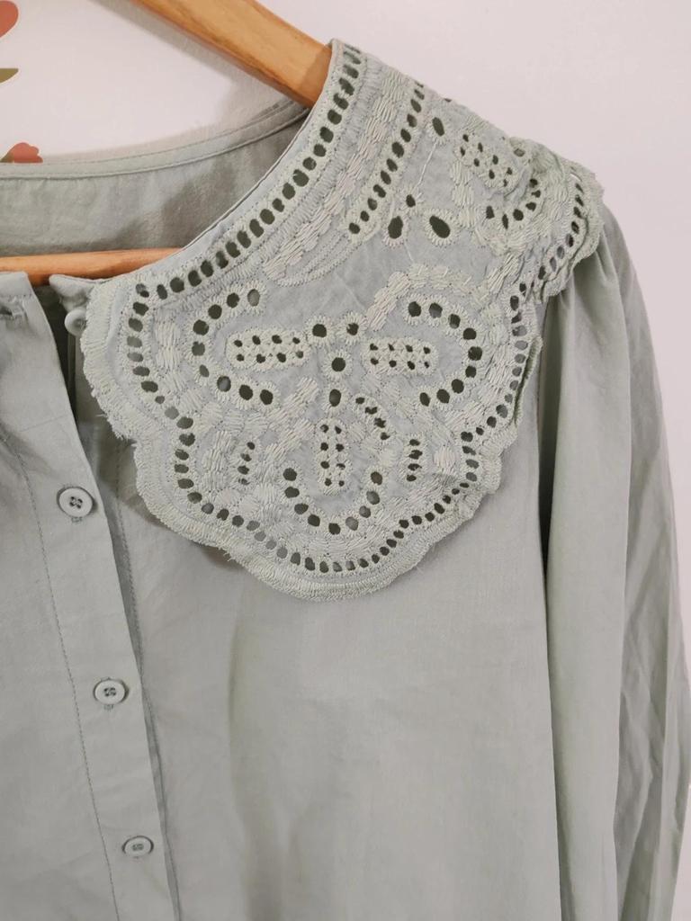 Blouse col claudine vert amande taille L/xl