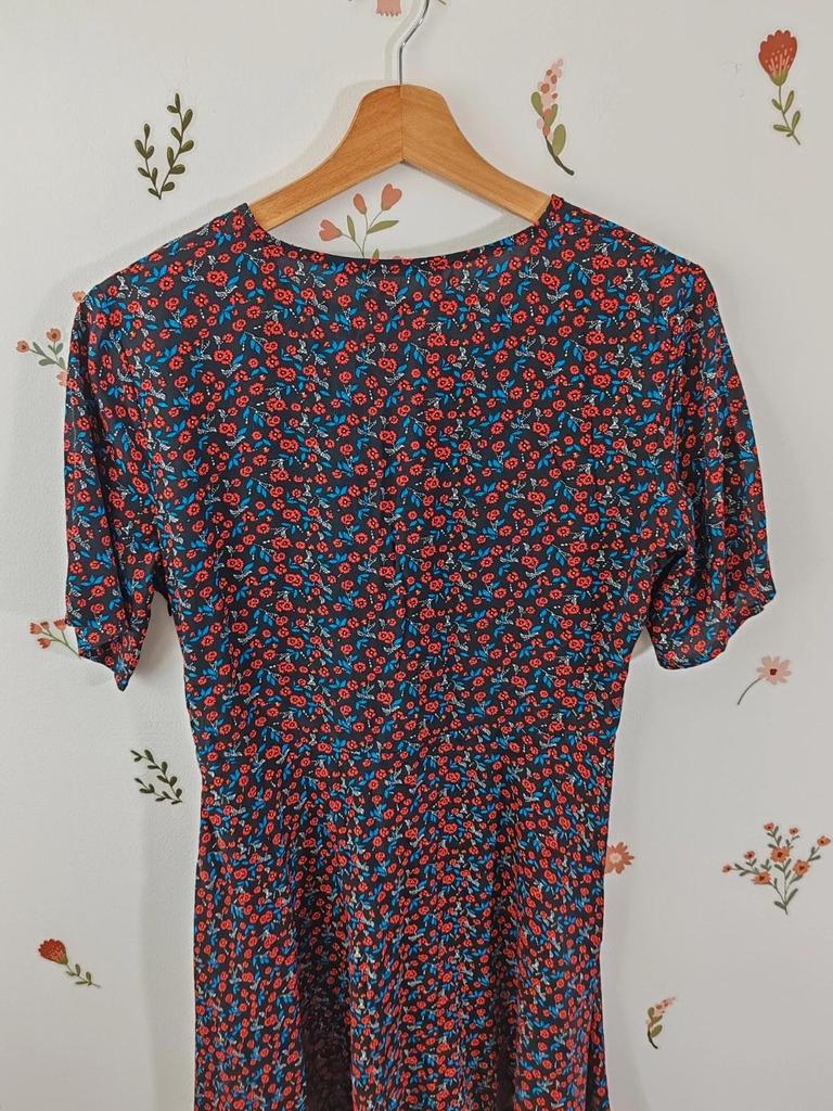 Robe courte à motif taille 36