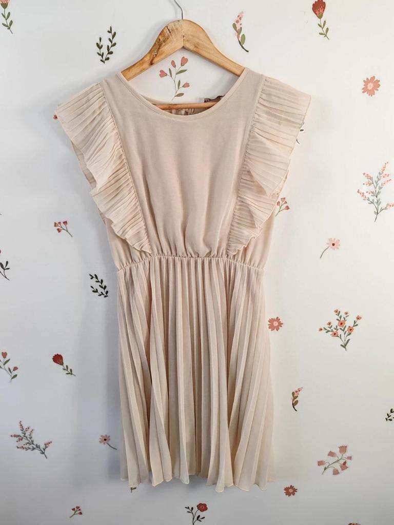 Robe plissée beige taille M