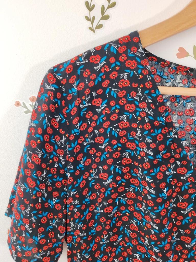Robe courte à motif taille 36