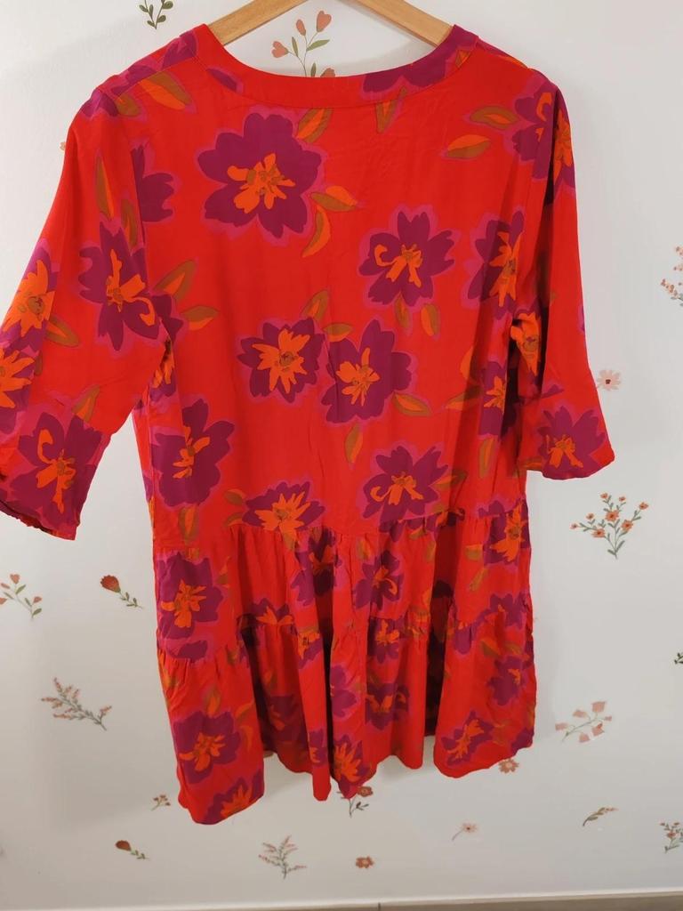 Robe courte orange taille 40