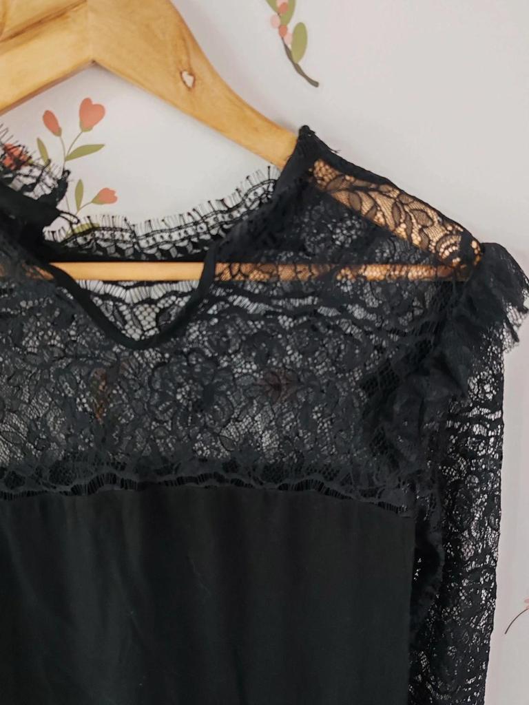 Robe dentelle Balzac taille S